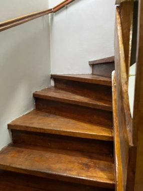 Escalera de madera
